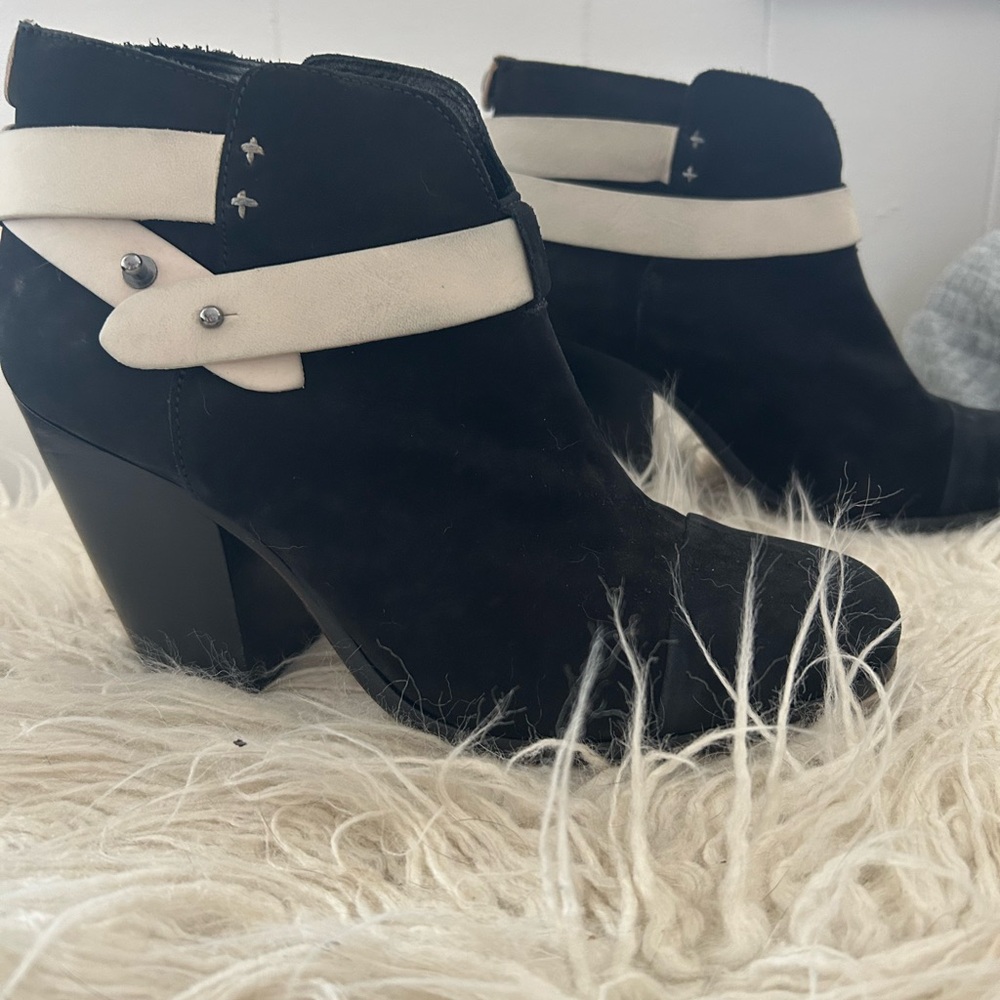 Rag & Bone Black and White Boots & dust bag. Designer Black Ankle Booties